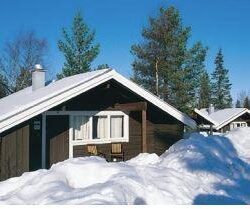 Geniet van een onvergetelijke wintersportvakantie in Bruna Byn Bungalows! Gelegen op slechts 100 meter van de skilift en de piste