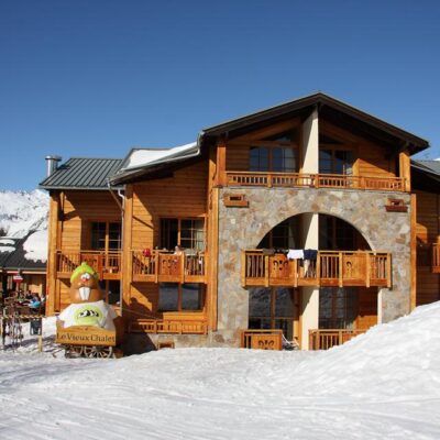 Hotel Aiguille Lodge is recent gerenoveerd en ligt op een perfecte plek