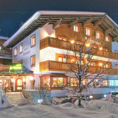 Hotel Antonius in Lech am Arlberg is een pittoresk hotel met een geweldige ligging. Zo is het slechts twee minuten lopen naar het mondaine