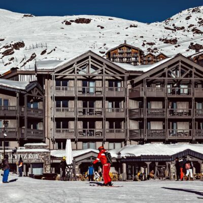 Hotel Fitz Roy is een prachtig 5-sterren hotel in het centrum van Val Thorens. De piste ligt hier direct voor de deur en je bevind je temidden van de vele winkels