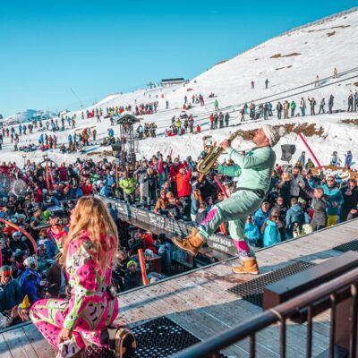 après-ski en themafeesten.</p><p>Ben je op zoek naar een relaxt appartement La Plagne? Kies dan voor Résidence Bellecôte. Deze zijn eenvoudig ingericht en liggen direct aan de piste op een top locatie in Plagne Bellecôte. Zo ben je 's ochtends gegarandeerd de eerste die z'n sporen kan trekken in de verse poeder! Je zit hier ook nog eens in het centrum