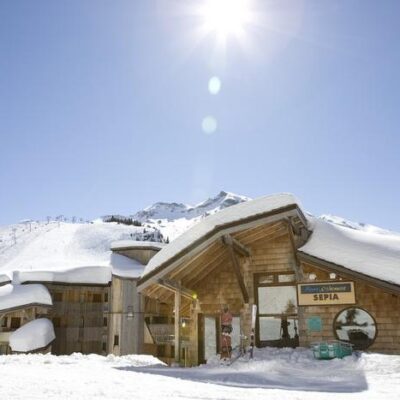 Résidence Maeva Home Sépia is een comfortabel complex met een uitstekende ligging. Vanuit de résidence heb je een prachtig uitzicht op de zonnige pistes van Avoriaz en stap je zo de piste op