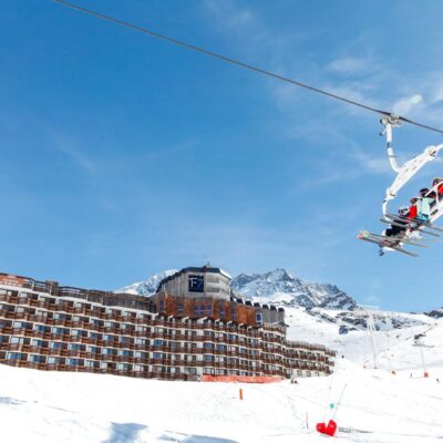 Résidence Tourotel ligt op circa 10 meter afstand van de piste