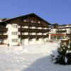 Hotel Edelweiss ligt midden in het centrum van Götzens. In vijf minuten loop je naar de skilift