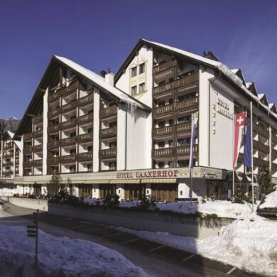 Hotel Laaxerhof is een luxe hotel in het mooie Laax. De lift bereik je 's ochtends gemakkelijk met de skibus