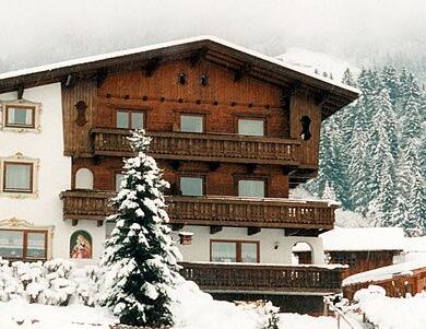 Landhaus Maridl ligt in het Zillertal in het rustige dorpje Hart