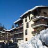 Résidence Le Front de Neige is een comfortabel appartementencomplex bovenin het het authentieke Les Carroz d'Araches. De piste ligt voor de deur en het centrum vind je op circa 800 meter. De appartementen zijn eenvoudig