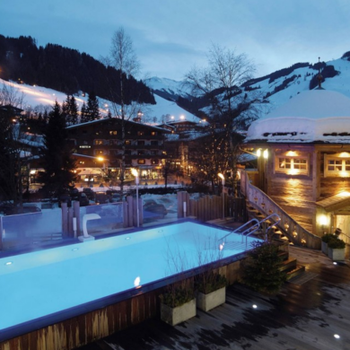 bars en restaurants lift op slechts 100 meter afstand. </p><p>De luxe kamers & suites in Hotel Alpine Palace beschikken over een prachtige