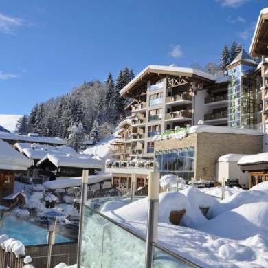 <p>Voor een luxe verblijf op een toplocatie ga je naar The Alpine Palace New Balance Luxus Resort. Dit 5-sterren designhotel beschikt o.a. over een grote spa